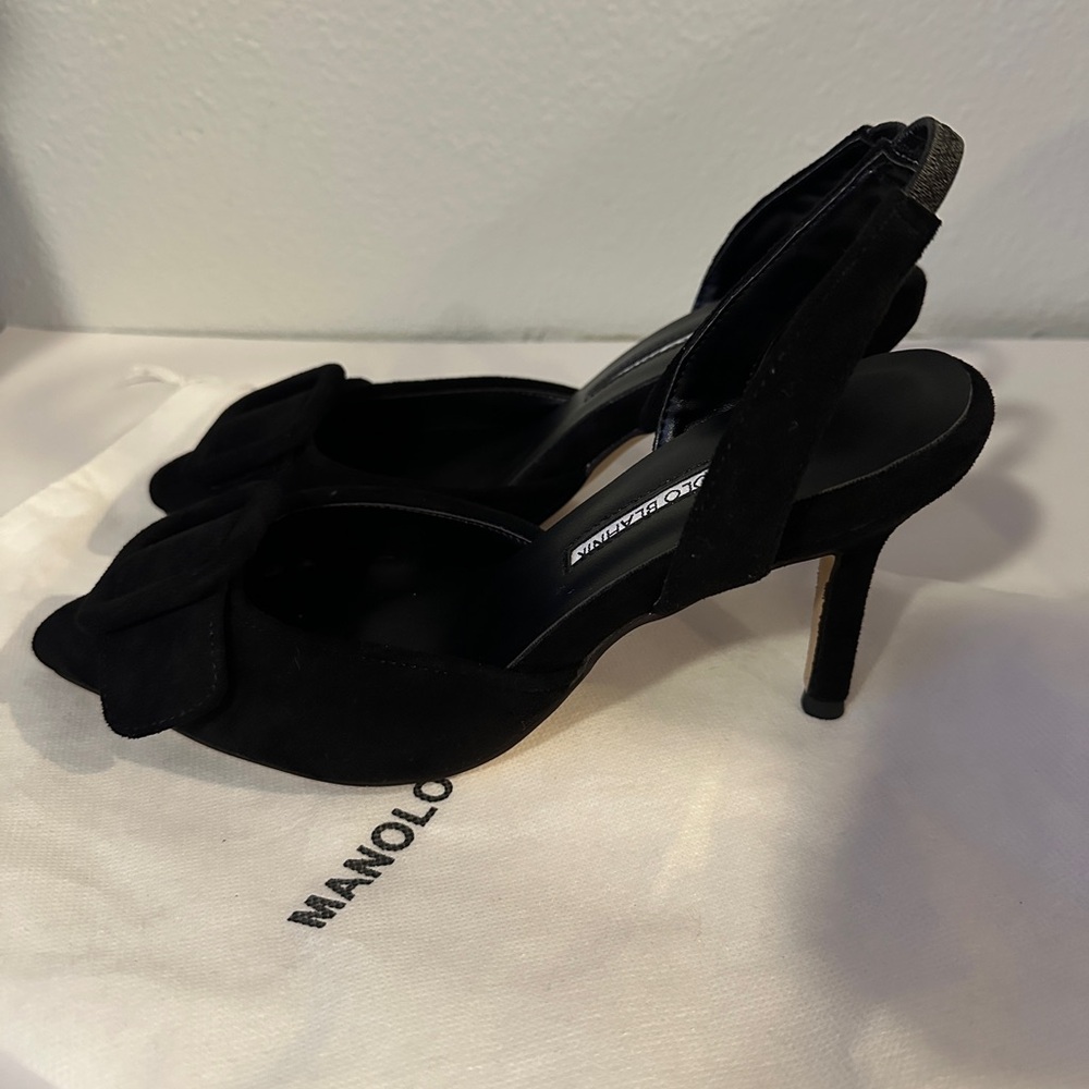 Manolo Blahnik Black Suede Slingback Pumps – Size 37 (Approx. US 7) - Picture 15 of 15